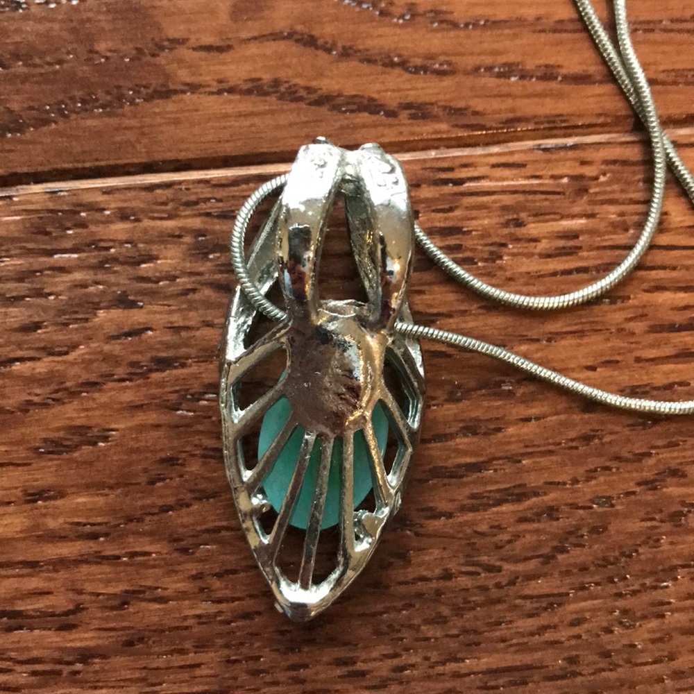 Necklace - Picture 7 of 8